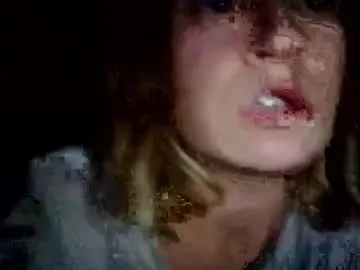 Chaturbate Live Sex Cam of mila_420