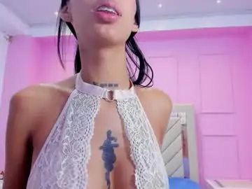 Chaturbate Live Sex Cam of miablaze1