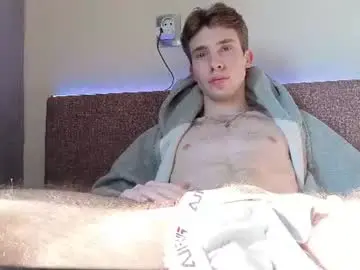 Chaturbate Best live sex cam show of cute_brian