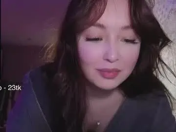 Chaturbate Live Sex Cam of elusive_mia