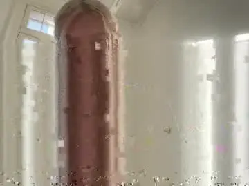 Chaturbate Nude Webcam of hung_angel_xxl