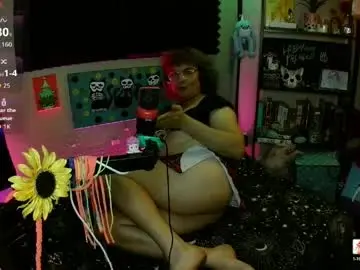 Chaturbate Free Porn Cam of lobotomyprincess