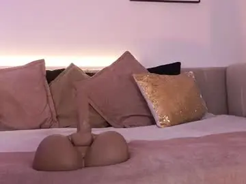 Chaturbate Live Sex Cam of golden_girlsss