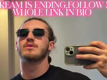 Chaturbate Live Sex Cam of karlos_murphy