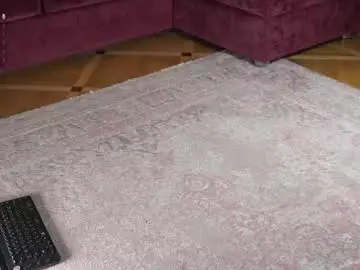 Chaturbate Live Sex Cam of karlos_murphy