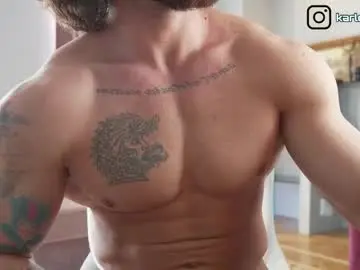 Chaturbate Sex Cam of karlos_murphy