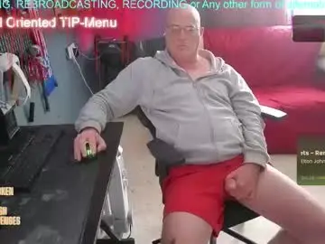 Chaturbate Best live sex cam show of pilot_dave_69