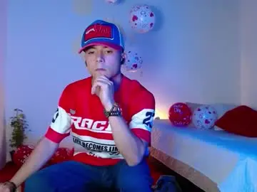 Chaturbate Best live sex cam show of dominic_hanks