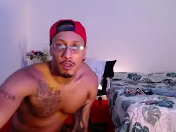 Chaturbate Live Sex Cam of dominic_hanks