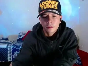 Chaturbate Free Live Porn of dominic_hanks