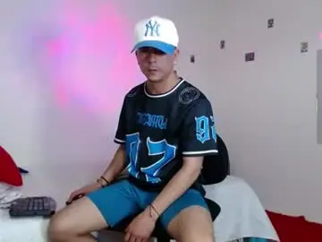 Chaturbate Sex Chat of dominic_hanks