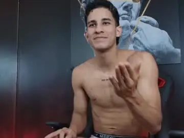 Chaturbate Best live sex cam show of jakemoxley