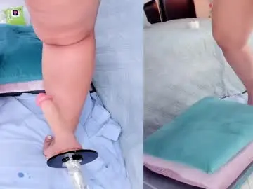 Chaturbate Adult Video Chat of melissa_23_