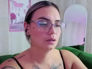 Chaturbate Live Sex Cam of zarcasutra_t