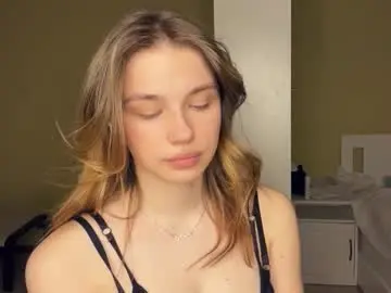 Chaturbate Watch Live Sex Cams of laurineleconey