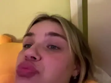 Chaturbate Best live sex cam show of laurineleconey