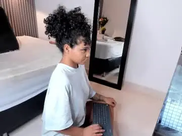 Chaturbate Best live sex cam show of zafiiraa