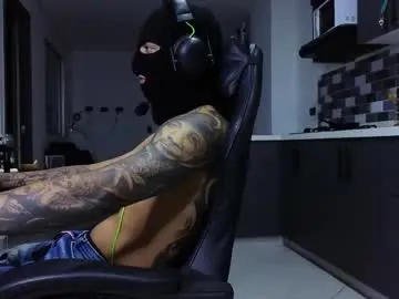 Chaturbate Live Sex Cam of cash_master777