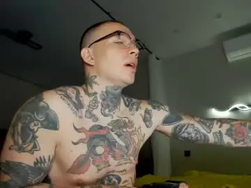 Chaturbate Adult Webcams of tom__ice