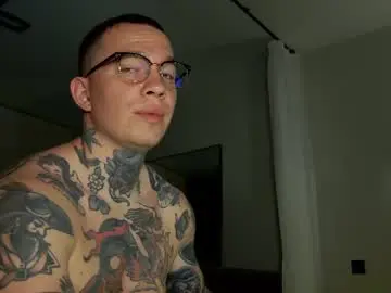 Chaturbate Free Live Porn of tom__ice