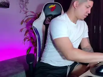 Chaturbate Sex Chat of _robertobaggio