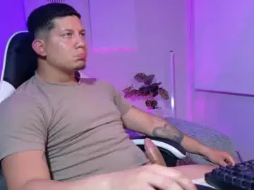 Chaturbate Adult Webcam of _robertobaggio