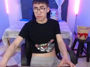 Chaturbate Live Sex of andy_norton