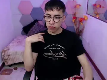 Chaturbate Live Sex of andy_norton