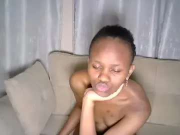 Chaturbate Live Sex Cam of coco_gustavoh