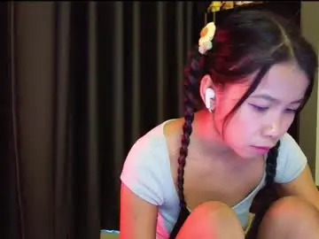 Chaturbate Sex Cam of deedeedoll