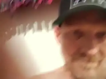 Chaturbate Live Sex Cam of frankieblueeyes4u