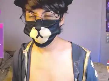 Chaturbate Nude Webcam of yuniorb