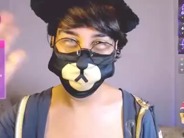 Chaturbate Watch Live Sex Cams of yuniorb