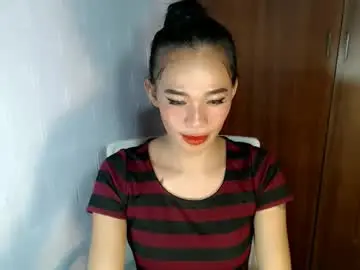 Chaturbate Sex Cam of asianhoney_babe30