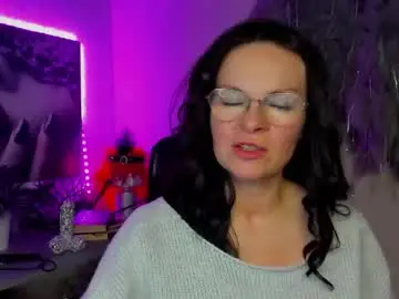 Chaturbate Free Porn Cam of helen_79