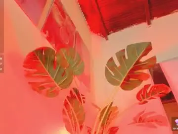 Chaturbate Free Porn Cam of lil_hanna18