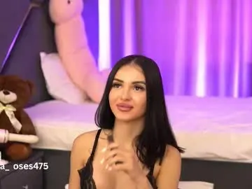 Chaturbate Adult Video Chat of lila_hottie_rosie