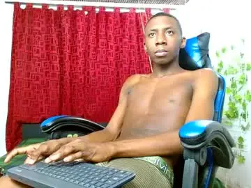 Chaturbate Live Sex of miilo18