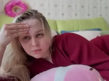 Chaturbate Adult Video Chat of estella_elwood