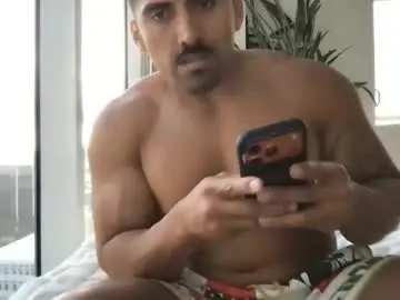 Chaturbate Free Porn Cam of georgelopezfit