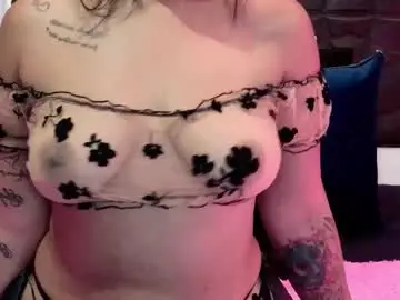 Chaturbate Live Porn of graceymilf999