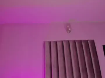 Chaturbate Sex Chat of isabella_flowerss