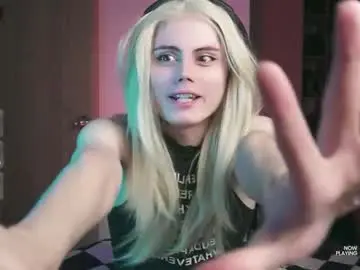 Chaturbate Live Porn of lyodass