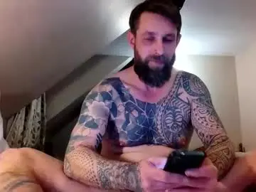 Chaturbate Free Porn Cam of beardedtattedguy