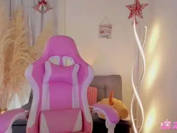 Chaturbate Best live sex cam show of cuteezoe