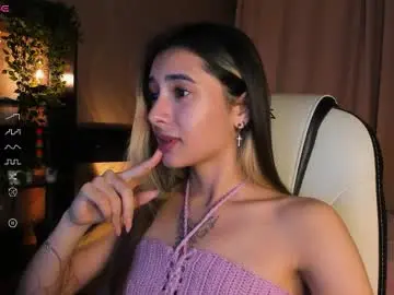 Chaturbate Watch Live Sex Cams of darlabelle