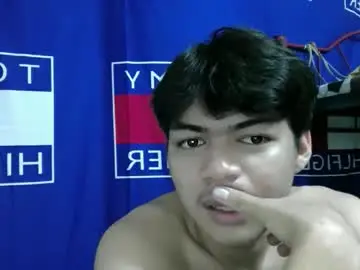 Chaturbate Live Sex Cam of midnightasianboytoy