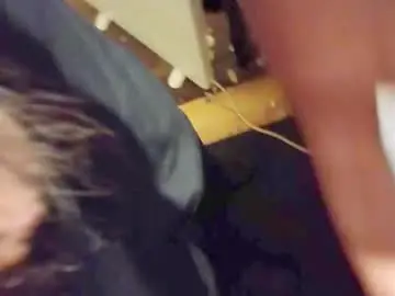 Chaturbate Sex Cam of smallhairyuncut