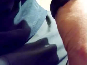 Chaturbate Adult Video Chat of smallhairyuncut