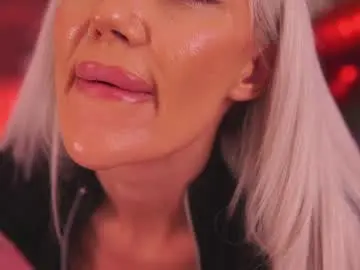 Chaturbate Nude Webcam of therealfallingangel